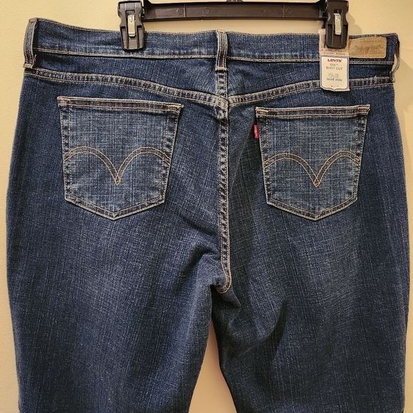 Levi's 515 Bootcut Midrise Medium Wash Jeans Size 16 Short - Picture 4 of 12